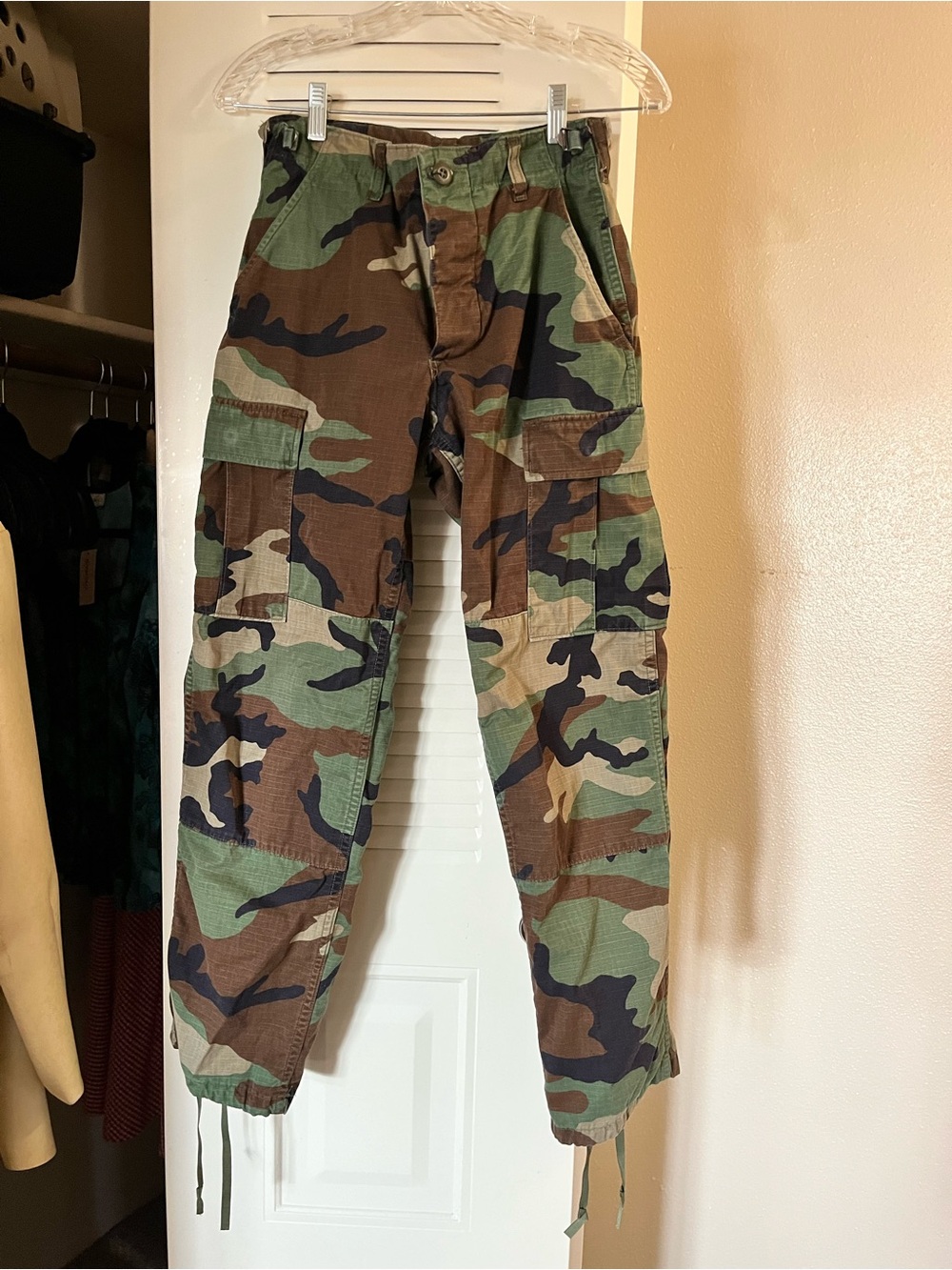 Men's Camouflage Cargo Pants - Classic Woodland Camo